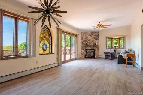 203 Skyline Drive Woodbourne NY 12788
