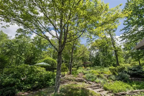 136 Rombout Road Pleasant Valley NY 12603