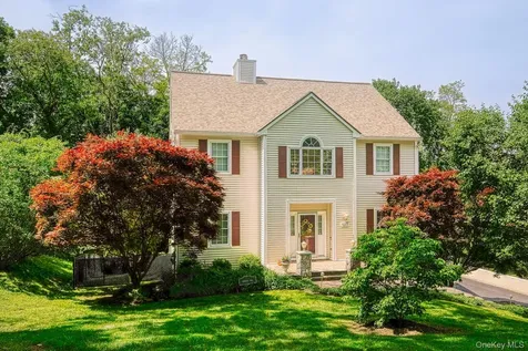 107 Scenic Drive W Croton-on-hudson NY 10520