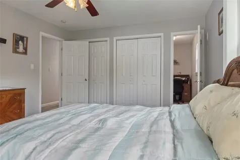 37 W Deer Trail Pawling NY 12564
