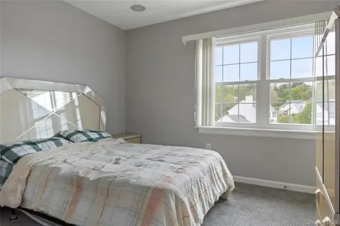 37 W Deer Trail Pawling NY 12564