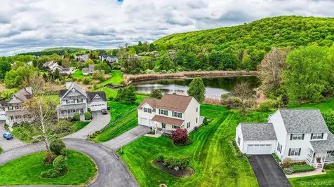 37 W Deer Trail Pawling NY 12564