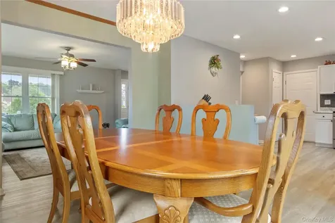 37 W Deer Trail Pawling NY 12564