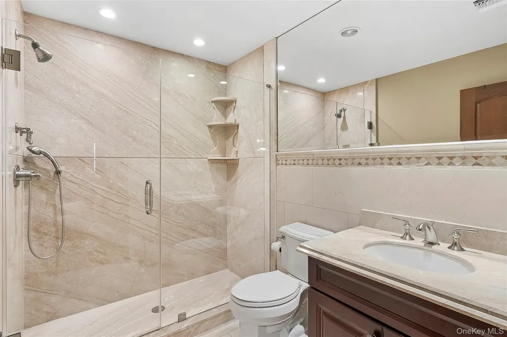 2015 Kenneys Road Southold NY 11971