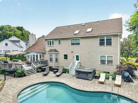105 Jessica Court Cornwall NY 12518