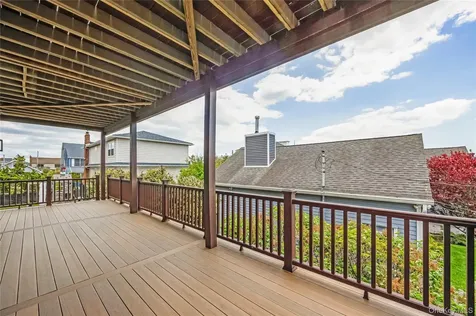 29 Bath Street Lido Beach NY 11561