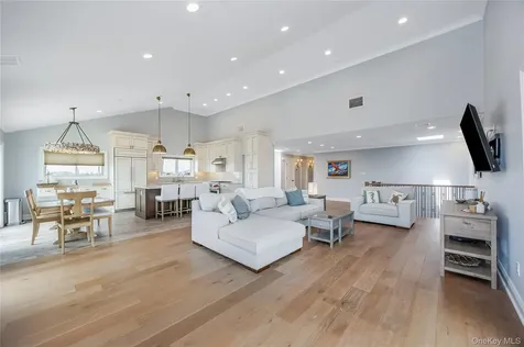 29 Bath Street Lido Beach NY 11561