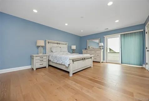 29 Bath Street Lido Beach NY 11561