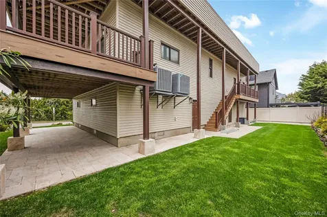 29 Bath Street Lido Beach NY 11561
