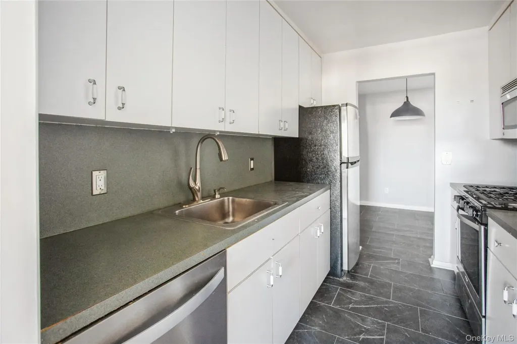 333 E Broadway Long Beach NY 11561