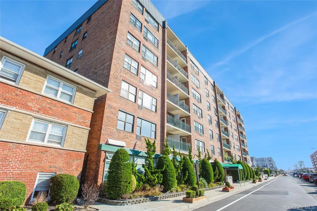 333 E Broadway Long Beach NY 11561