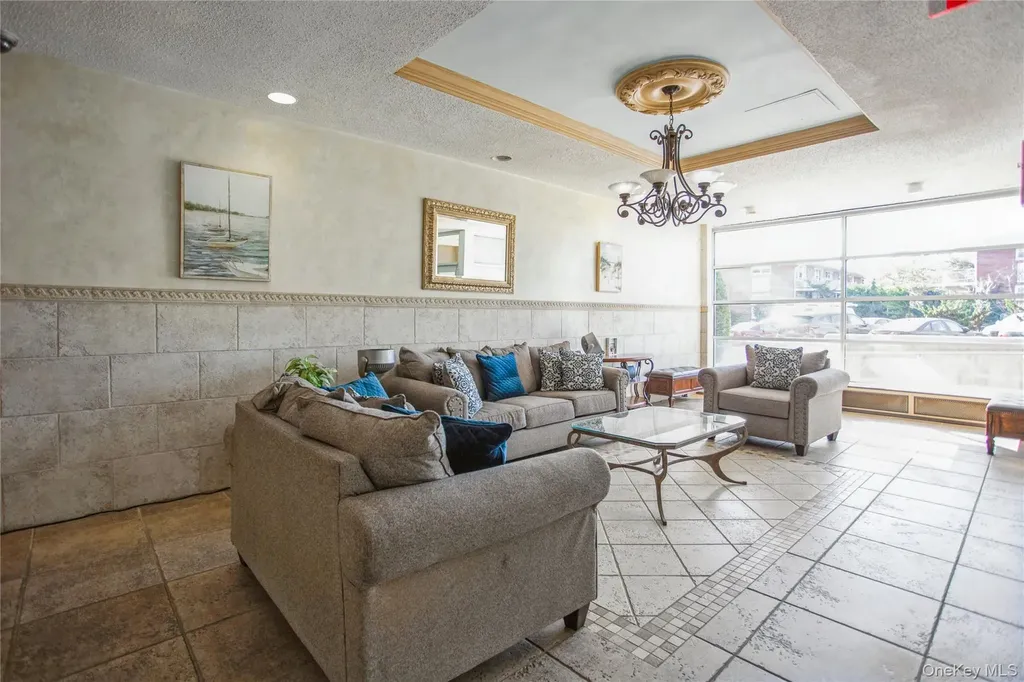 333 E Broadway Long Beach NY 11561