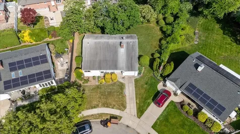 3836 Windsor Drive Bethpage NY 11714