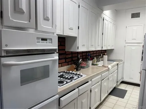 30 Lake Street White Plains NY 10603