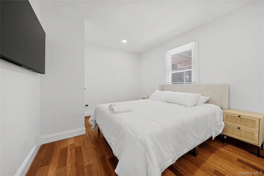 92 Washington Avenue Deer Park NY 11729