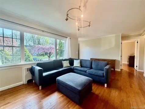 51 Iroquois Road Ossining NY 10562