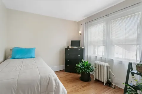 38 Emmett Terrace New Rochelle NY 10805