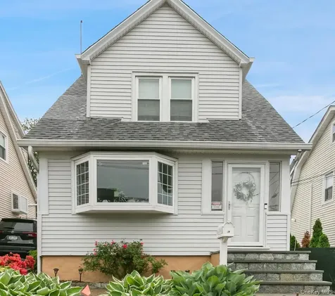 38 Emmett Terrace New Rochelle NY 10805