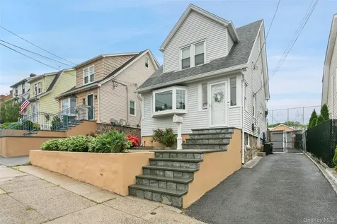 38 Emmett Terrace New Rochelle NY 10805