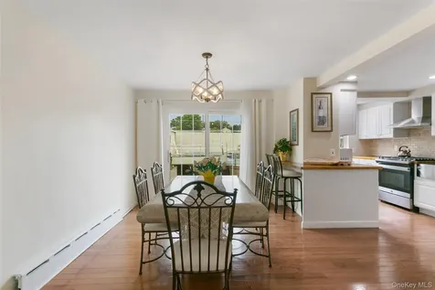 38 Emmett Terrace New Rochelle NY 10805
