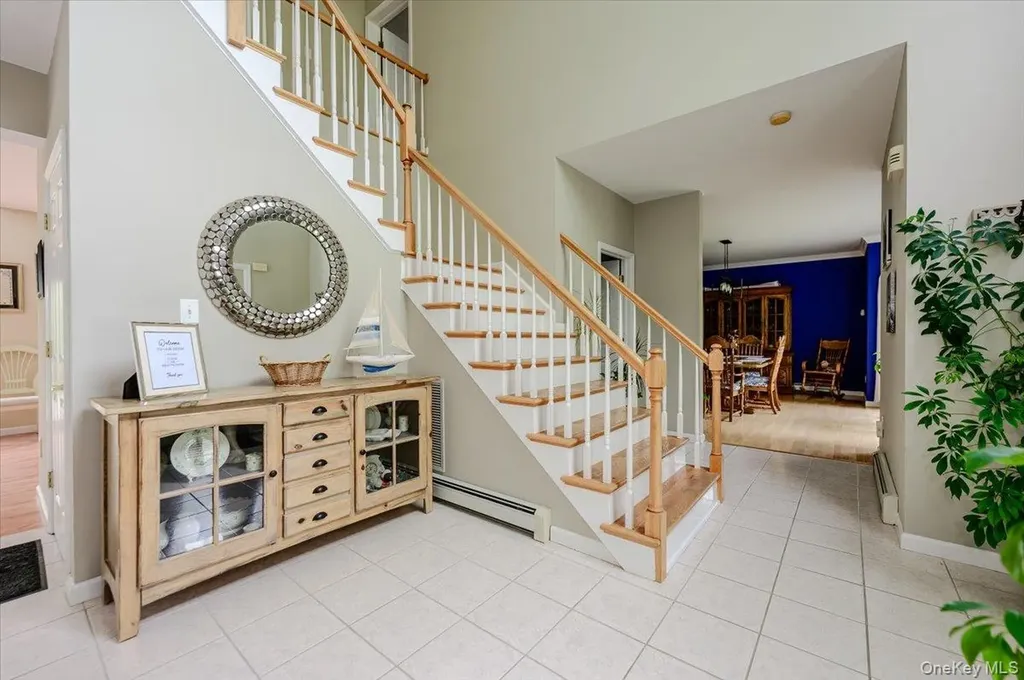 24 Muscoot Road E Mahopac NY 10541