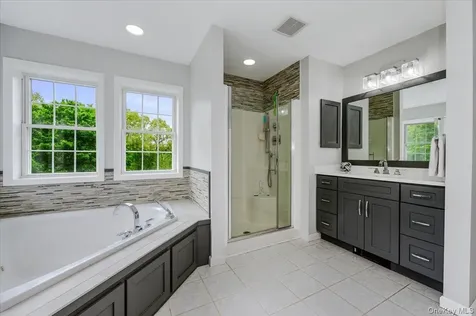 24 Muscoot Road E Mahopac NY 10541