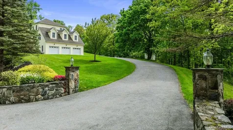 24 Muscoot Road E Mahopac NY 10541