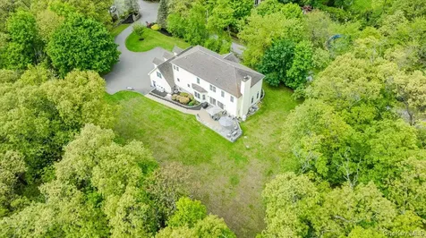 24 Muscoot Road E Mahopac NY 10541
