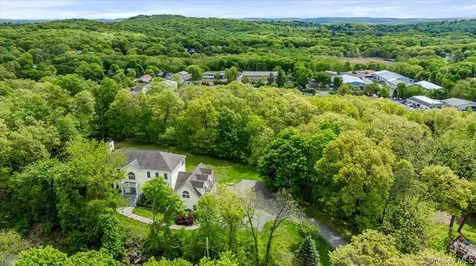 24 Muscoot Road E Mahopac NY 10541