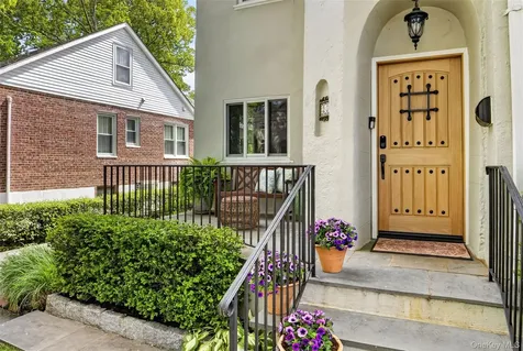 20 Raynor Avenue Mount Vernon NY 10552