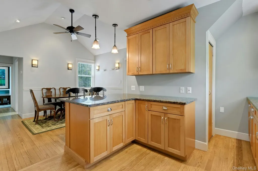 31 Spring Street S South Salem NY 10590