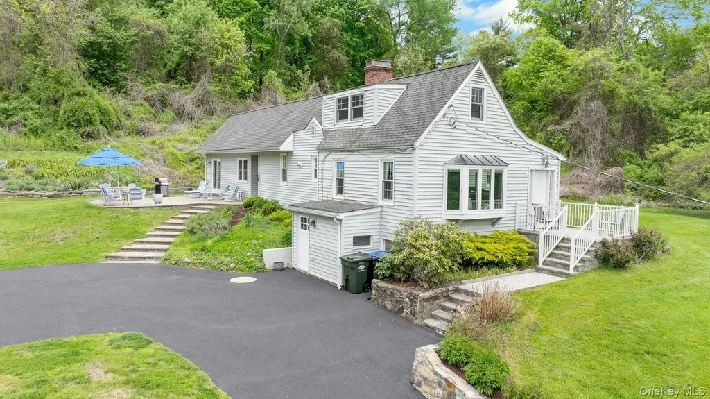 31 Spring Street S South Salem NY 10590