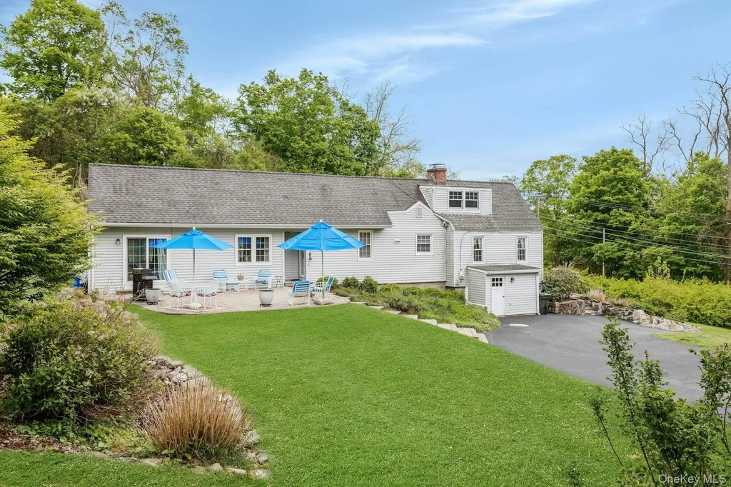 31 Spring Street S South Salem NY 10590