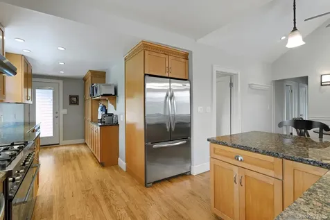 31 Spring Street S South Salem NY 10590