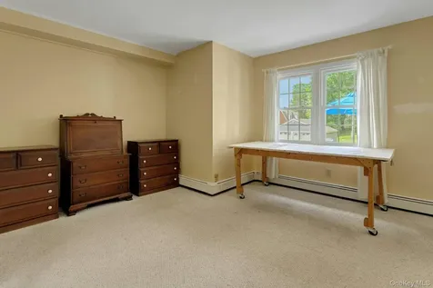 31 Spring Street S South Salem NY 10590
