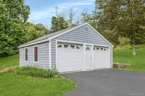 31 Spring Street S South Salem NY 10590