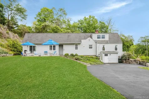 31 Spring Street S South Salem NY 10590