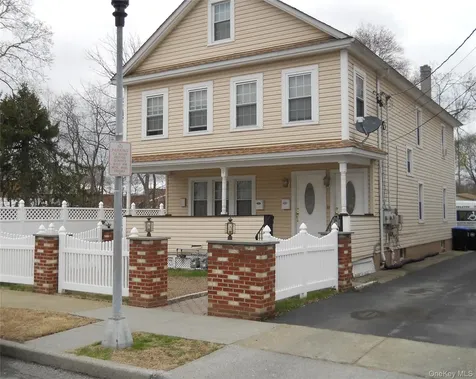 9 Lawrence Road Poughkeepsie NY 12601