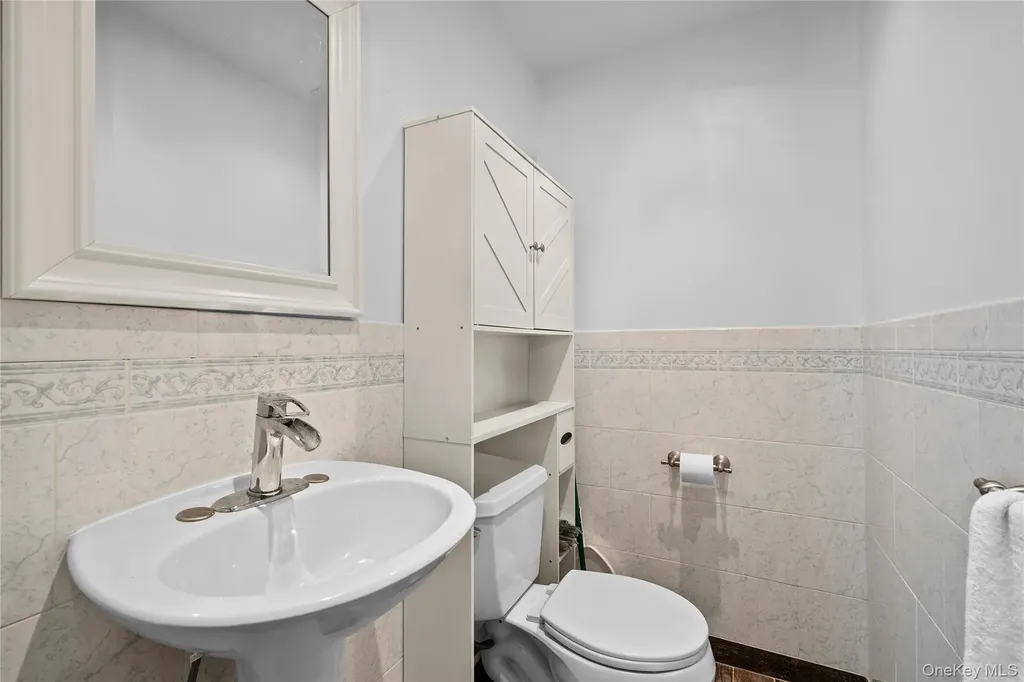 1850 Lenox Avenue East Meadow NY 11554