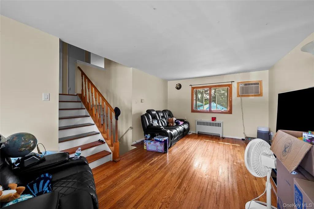 1850 Lenox Avenue East Meadow NY 11554