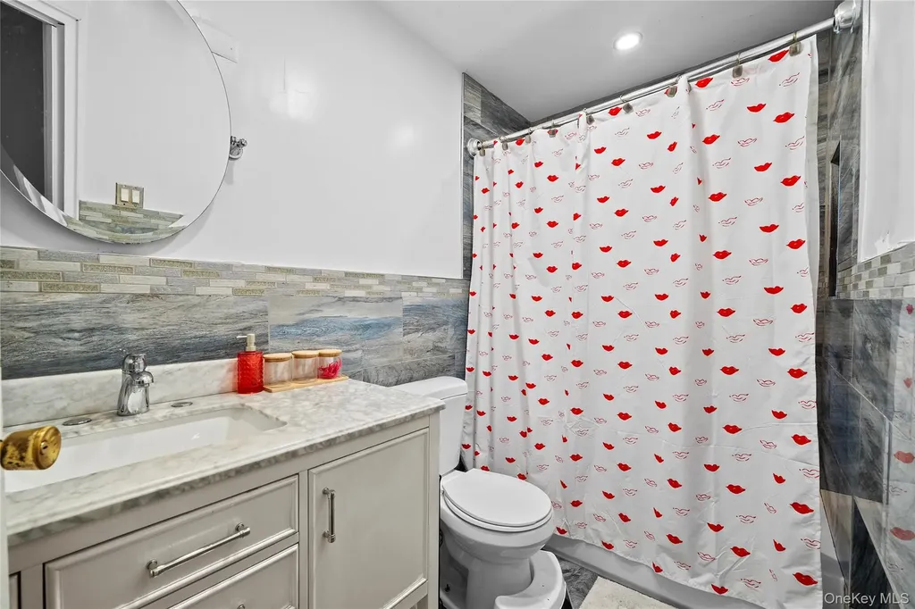 1850 Lenox Avenue East Meadow NY 11554