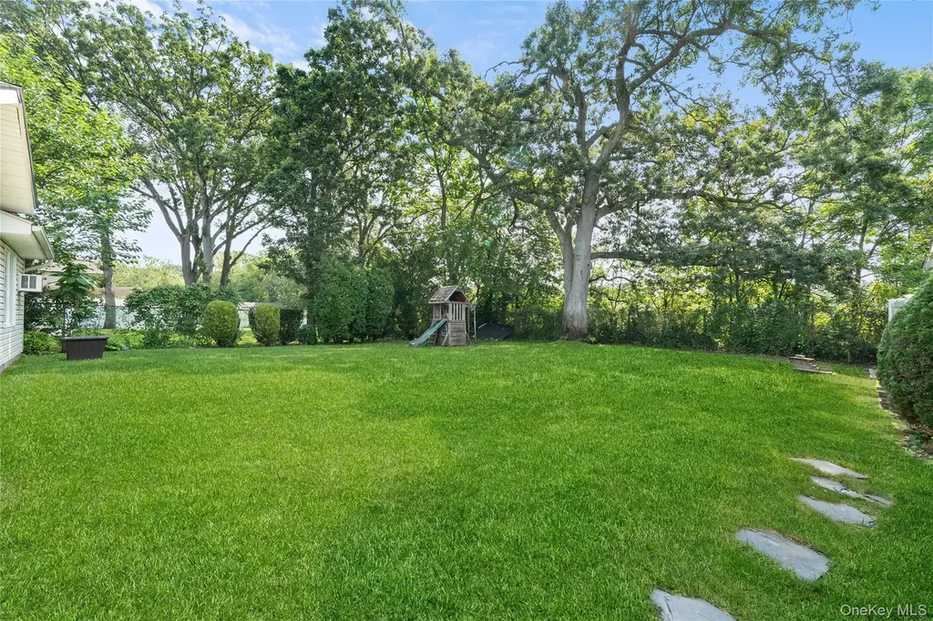 1850 Lenox Avenue East Meadow NY 11554