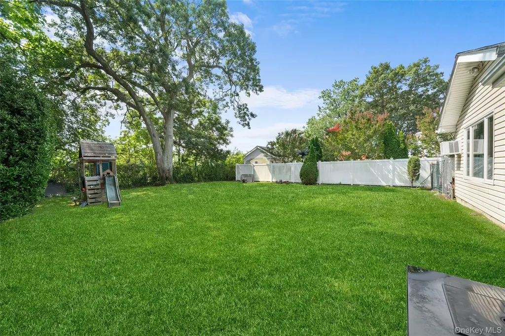 1850 Lenox Avenue East Meadow NY 11554