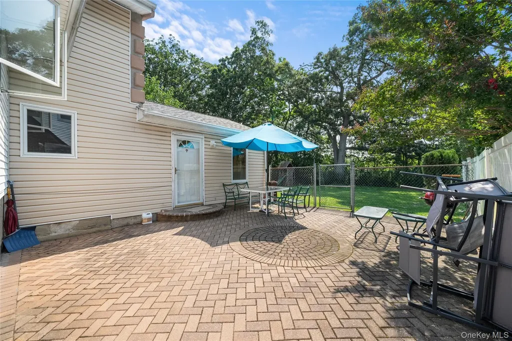 1850 Lenox Avenue East Meadow NY 11554