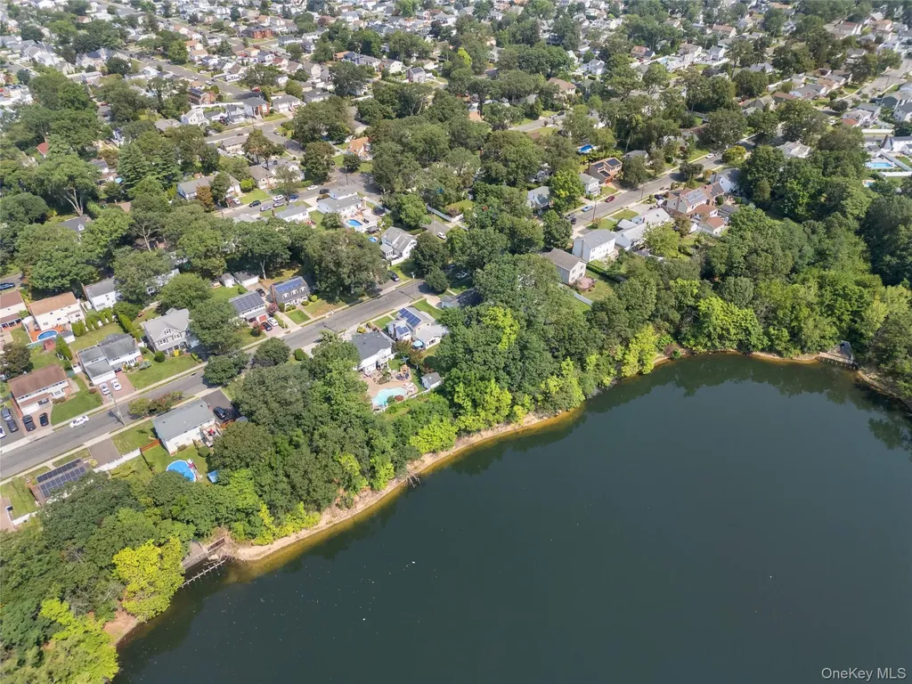 1850 Lenox Avenue East Meadow NY 11554
