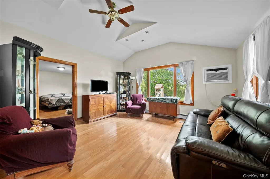 1850 Lenox Avenue East Meadow NY 11554