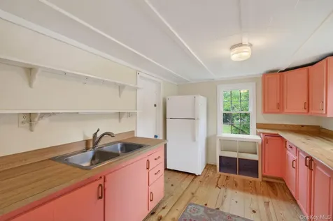 285 Morgan Hill Road Hurley NY 12443