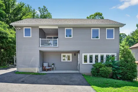 36 Bluff Avenue Greenwood Lake NY 10925