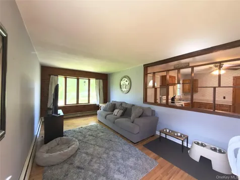 52 Holt Road Hyde Park NY 12538