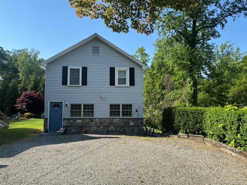 62 Whippoorwill Road E Armonk NY 10504